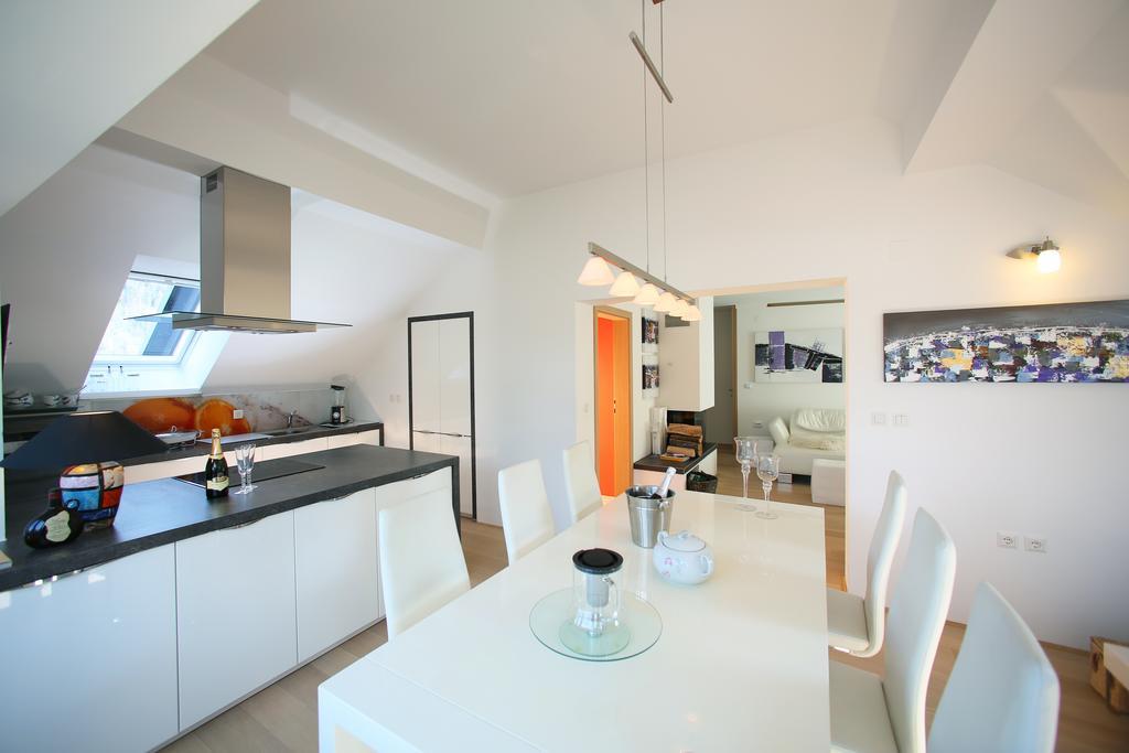 Golob Apartment Кранска гора Стая снимка